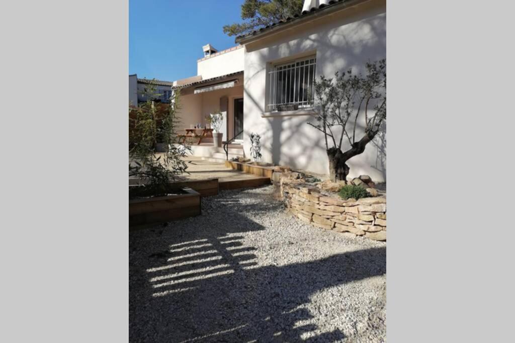 Maison 5 Personnes En Garrigue - Piscine-Spa Prive Langlade Εξωτερικό φωτογραφία