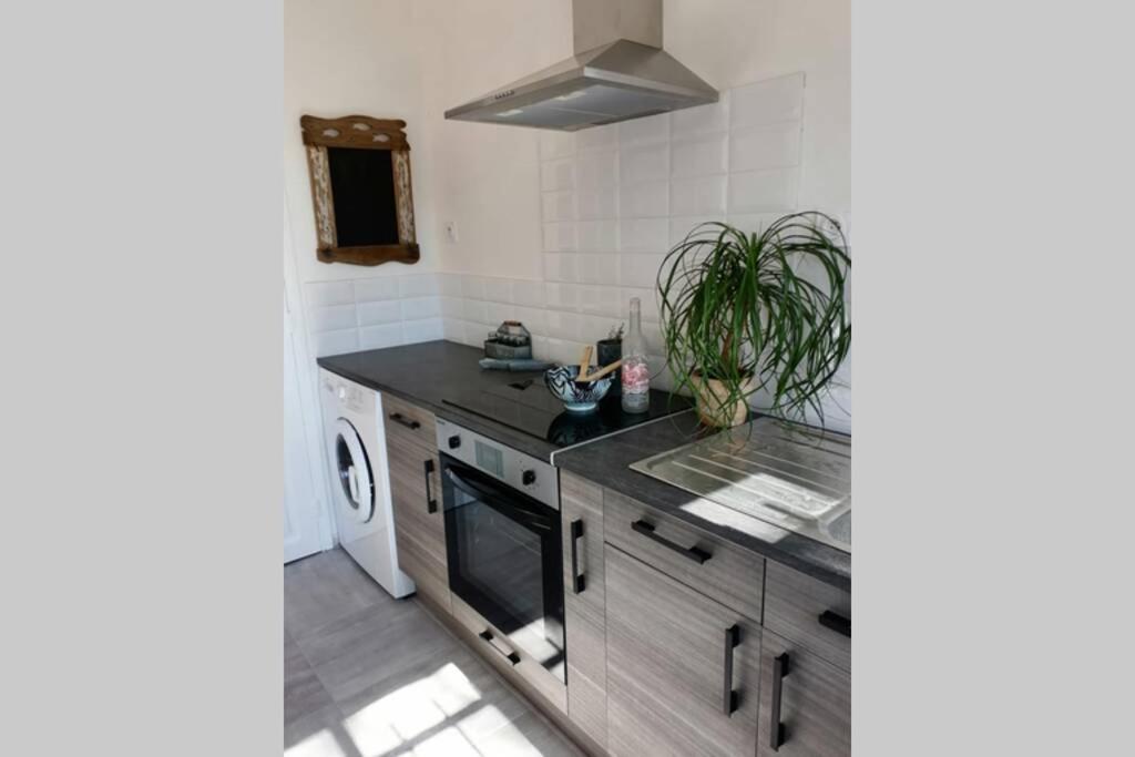 Maison 5 Personnes En Garrigue - Piscine-Spa Prive Langlade Εξωτερικό φωτογραφία